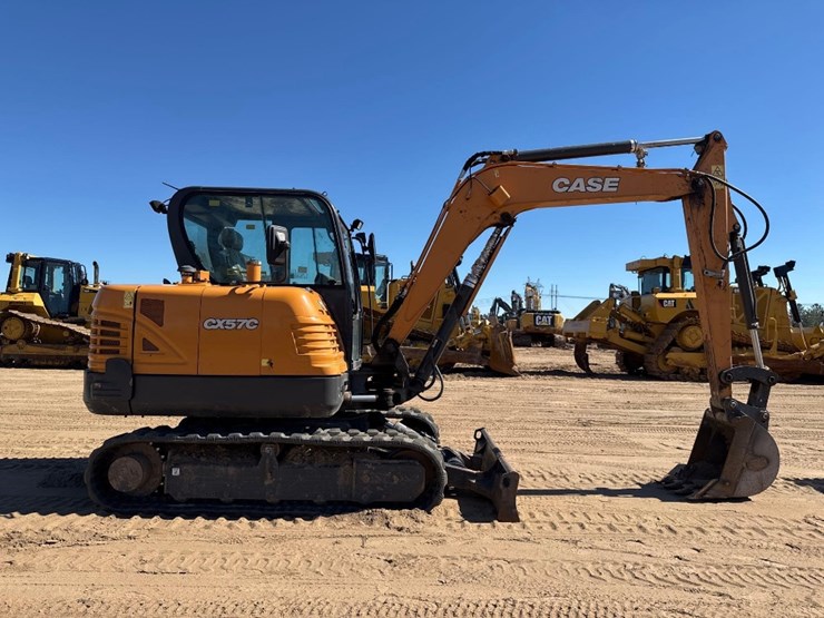 2022-case-cx57c-image-5