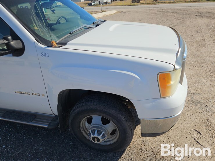 2009-gmc-sierra-3500-image-13