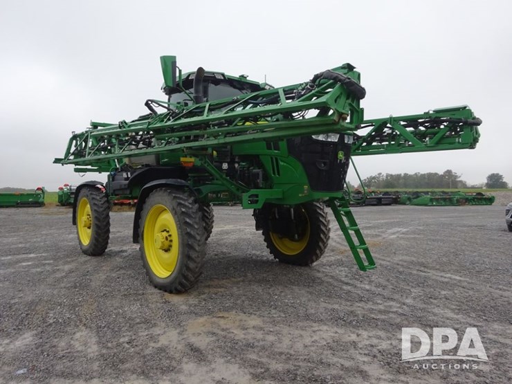2022-john-deere-410r-image-11