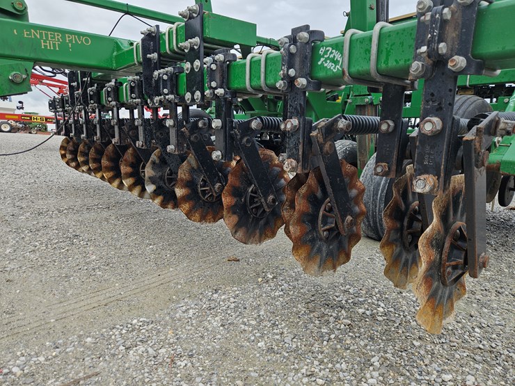 great-plains-solid-stand-15-image-3