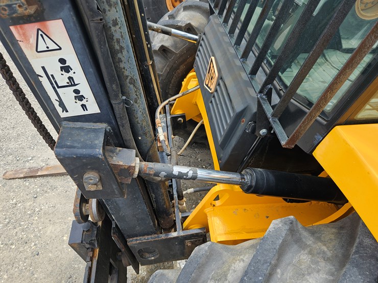 2008-jcb-926-image-21