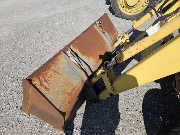 new-holland-445d-image-5