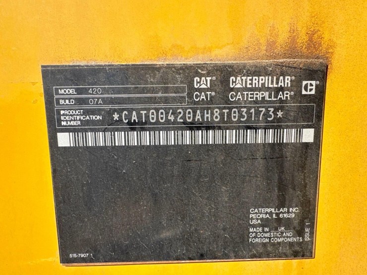 caterpillar-420-image-17