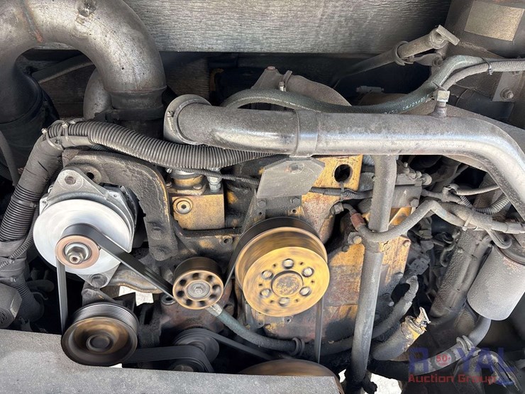 2000-thomas-saf-t-liner-mvp-image-23