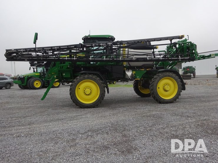 2024-john-deere-412r-image-17