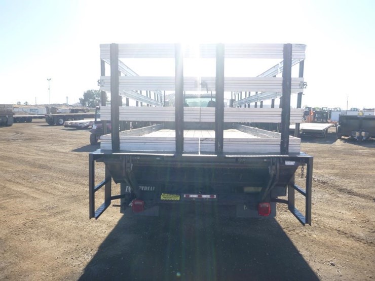 2010-ford-f650-image-6