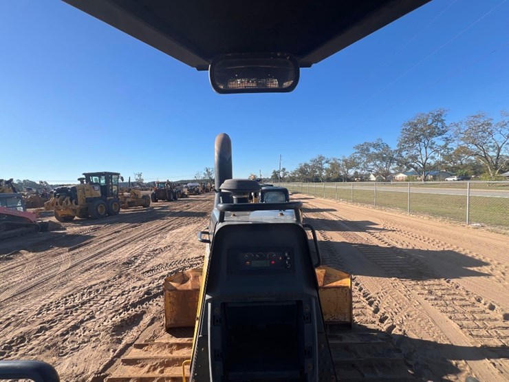 deere-450k-lgp-image-40