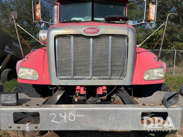 2009-stahly-peterbilt-image-14