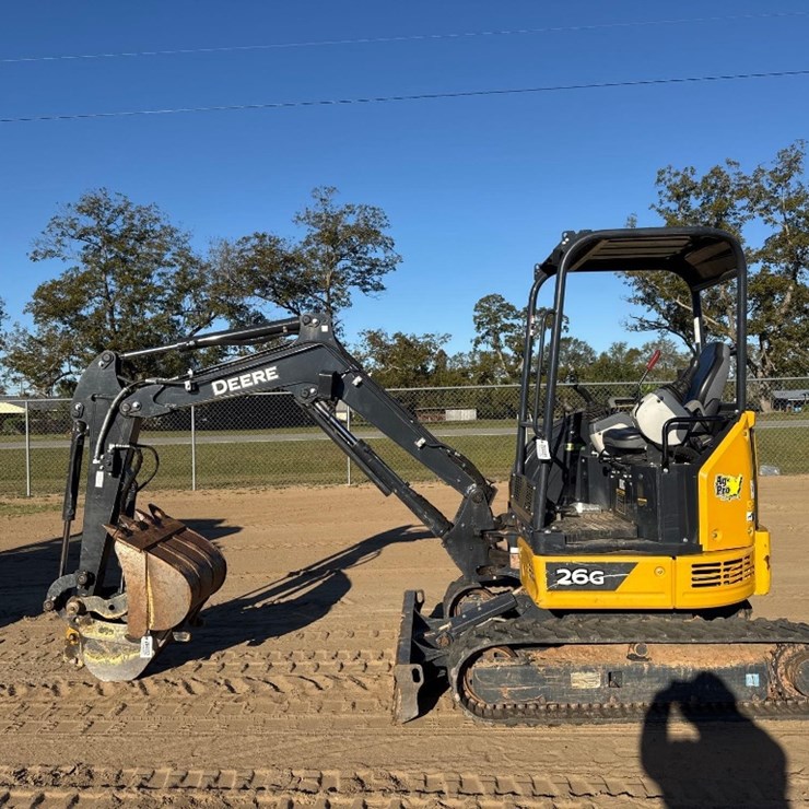DEERE 26G