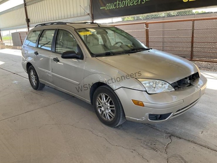 2006-ford-focus-wagon-image-2