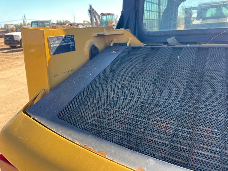 caterpillar-247b3-image-21