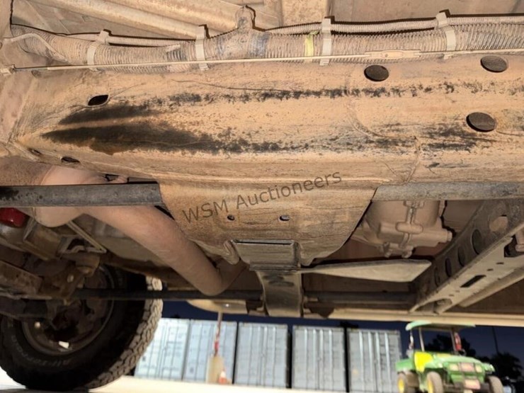 2015-chevrolet-silverado-2500hd-image-30