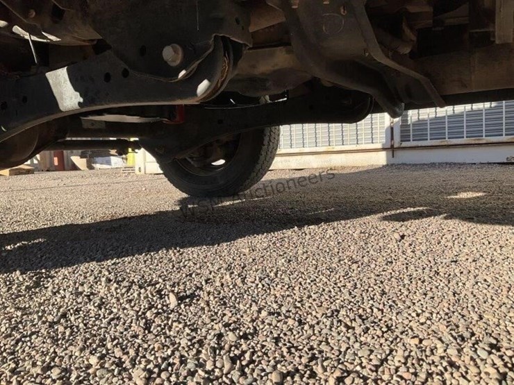 2016-ford-f550-image-31