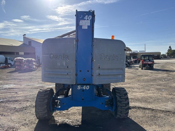 2013-genie-s40-image-8