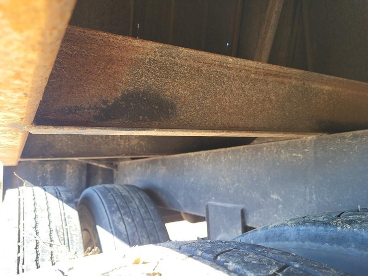 2021-lime-city-equipment-steel-tandem-axle-semi-hopper-trailer---one-owner-image-44