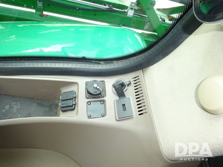 2021-john-deere-r4045-image-129