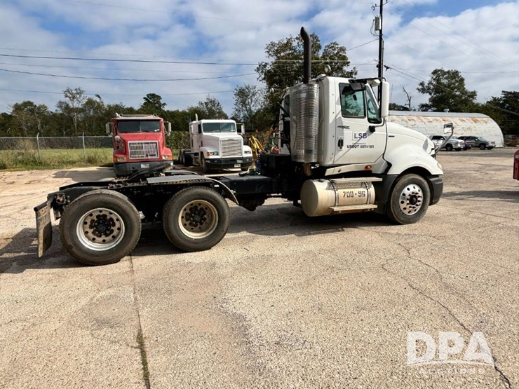 2010-international-prostar-image-9