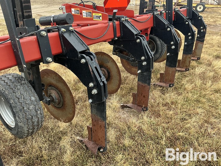 2015-case-ih-2500-image-15