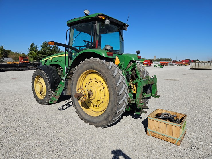 2009-john-deere-8430-image-11
