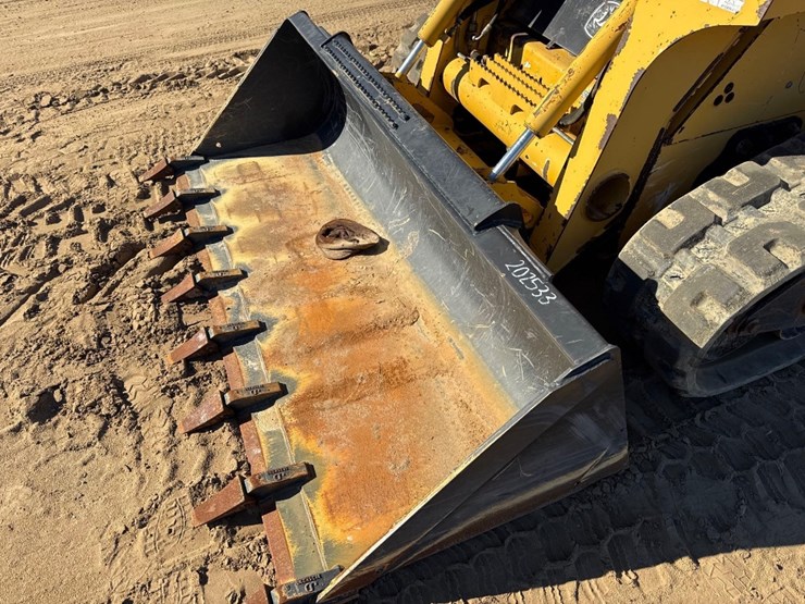 deere-ct322-image-18