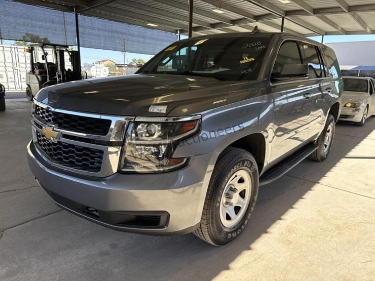 2020-chevrolet-tahoe-image-4