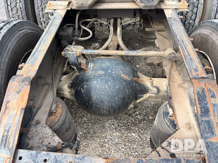 2005-international-9200i-image-39