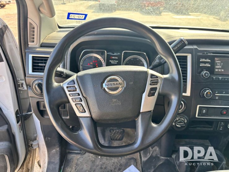 2018-nissan-titan-image-77