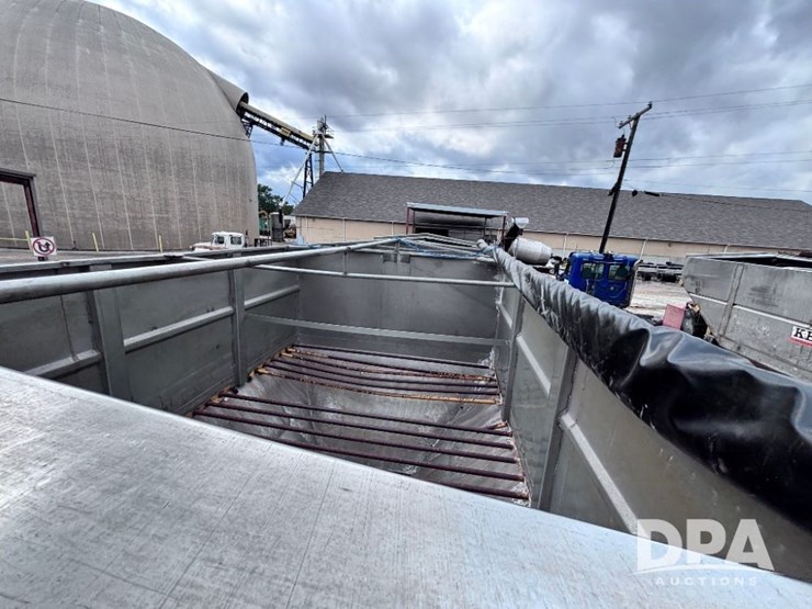 2004-magnolia-trailer-image-31