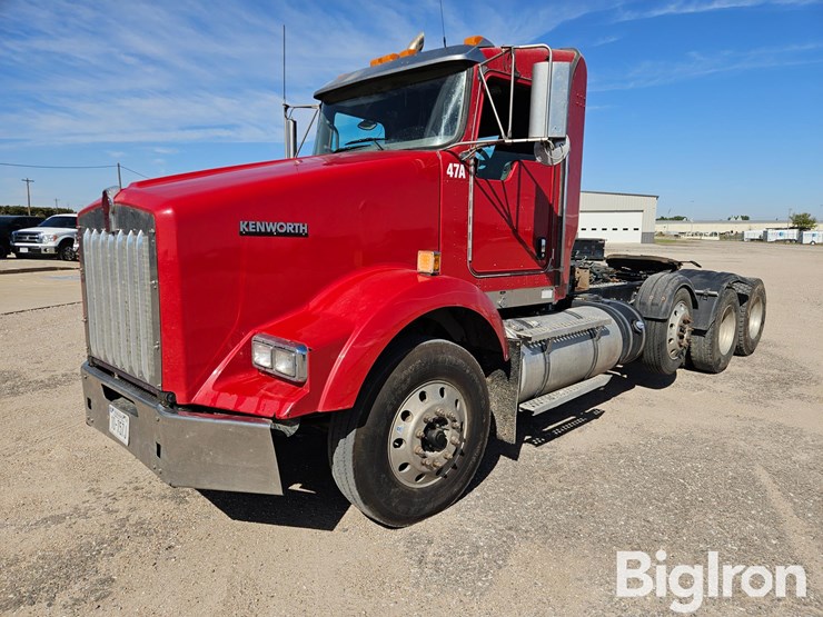2019-kenworth-t800-image-1