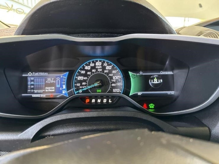 2014-ford-c-max-hybrid-se-wagon-image-15