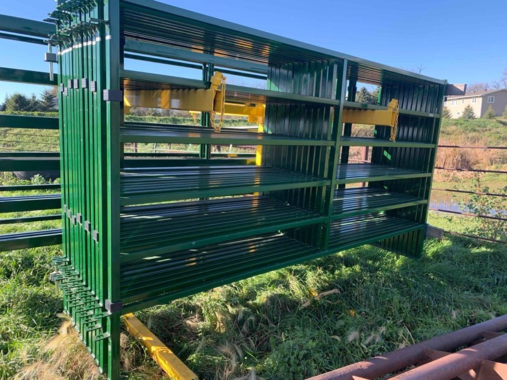 arrow-quip-lpa-panels-image-1