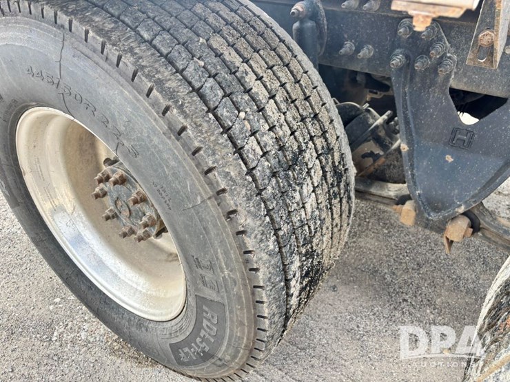 2010-international-prostar-image-32