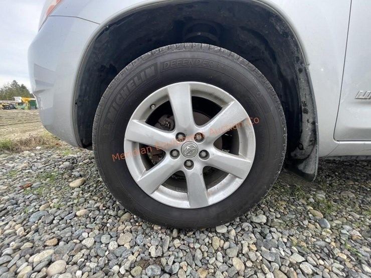 2006-toyota-rav4-image-42