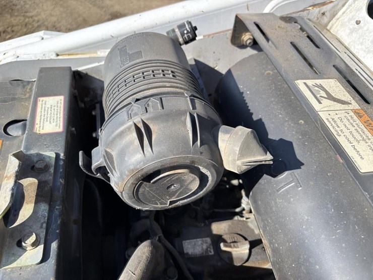 2007-bobcat-mt52-image-26