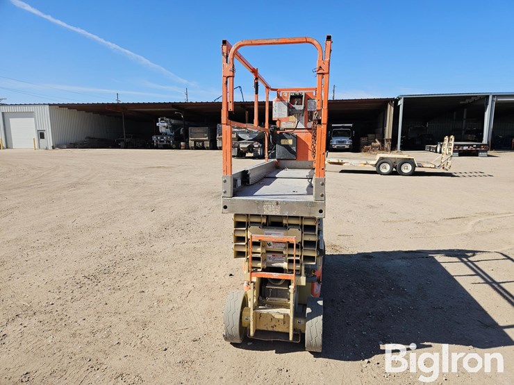 2006-jlg-2630es-image-8