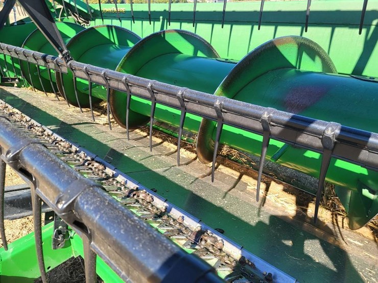 john-deere-630f-image-24