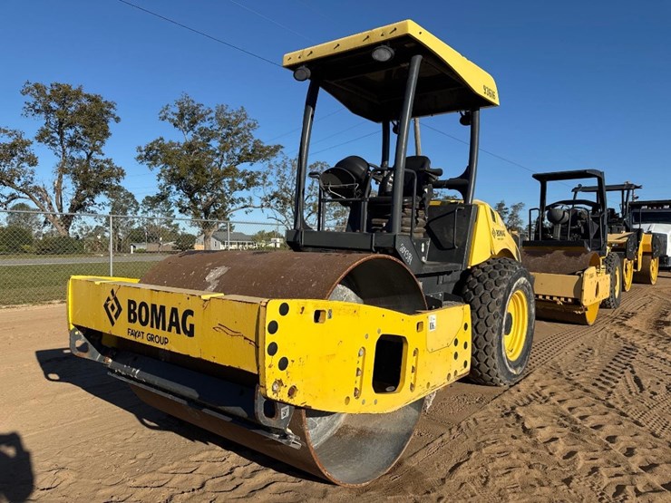 2016-bomag-bw177d-5-image-2