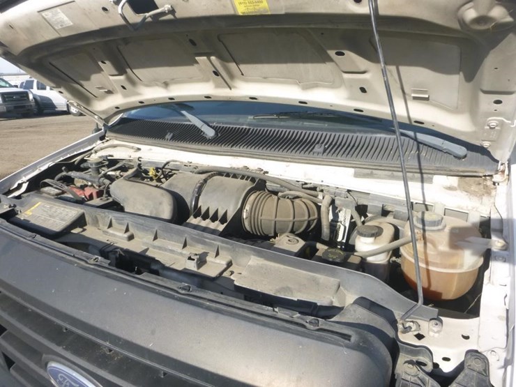 2009-ford-e250-image-13