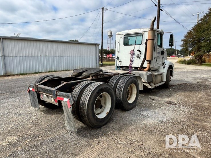 2005-international-9200i-image-11