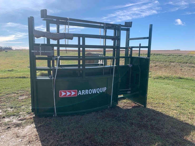 arrow-quip-t8-sa-180-crowding-tub-image-3