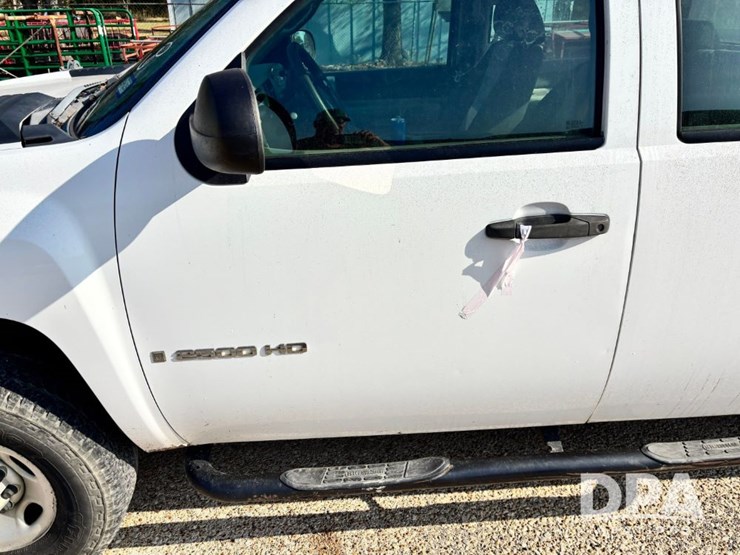 2009-chevrolet-silverado-2500hd-image-24