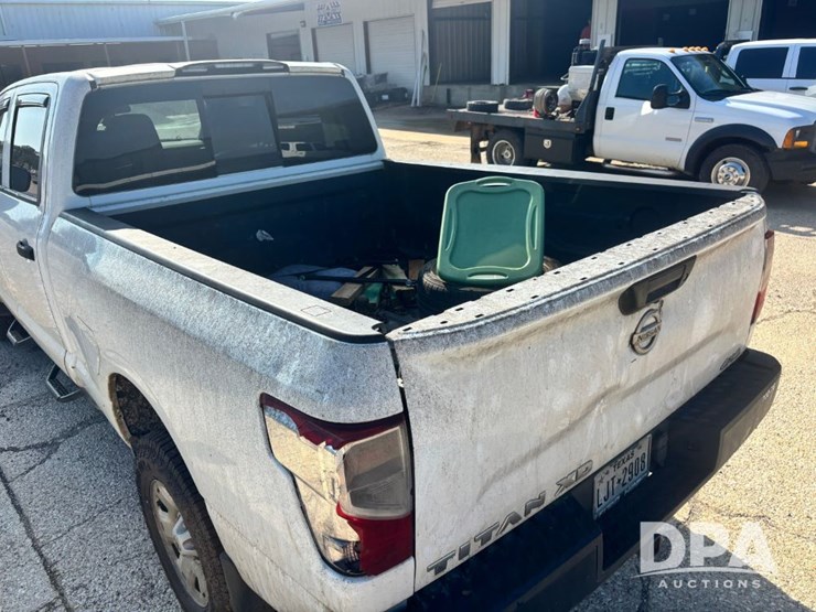 2018-nissan-titan-image-34