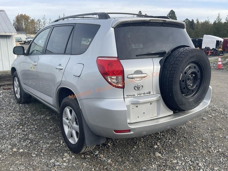 2006-toyota-rav4-image-8