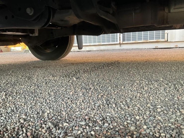 2013-ford-f550-image-30