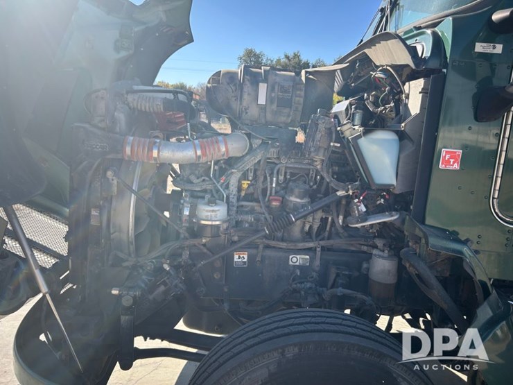 kenworth-t660-image-10