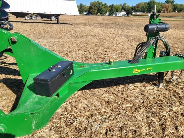 2012-john-deere-2620-image-70