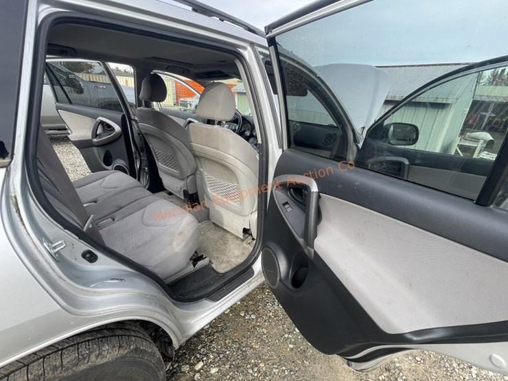 2006-toyota-rav4-image-32