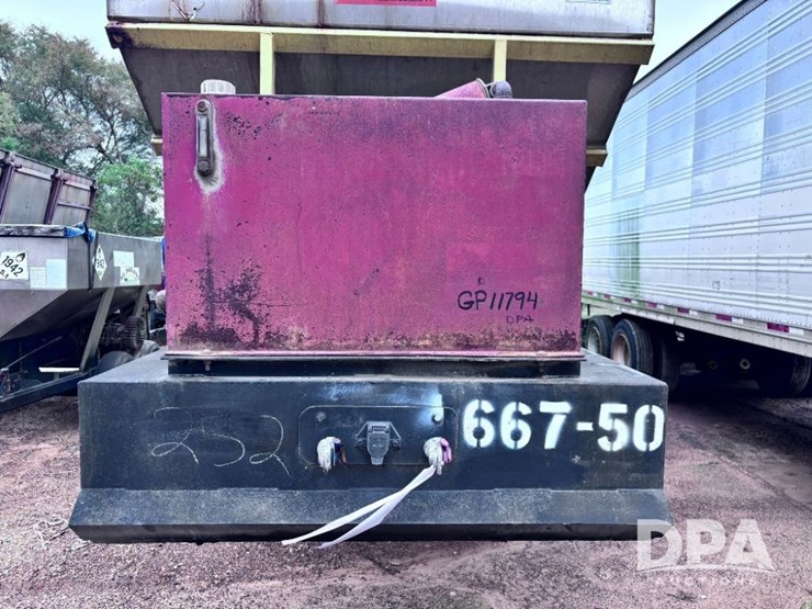 2004-magnolia-trailer-image-17