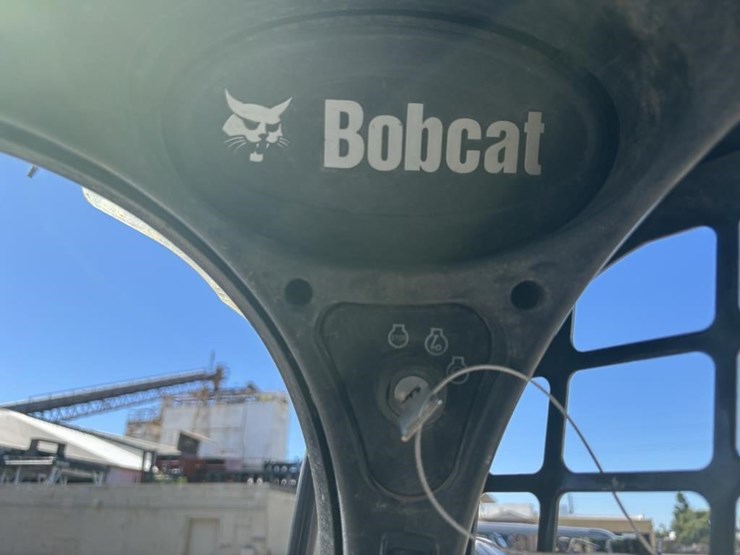 2016-bobcat-t770-image-27