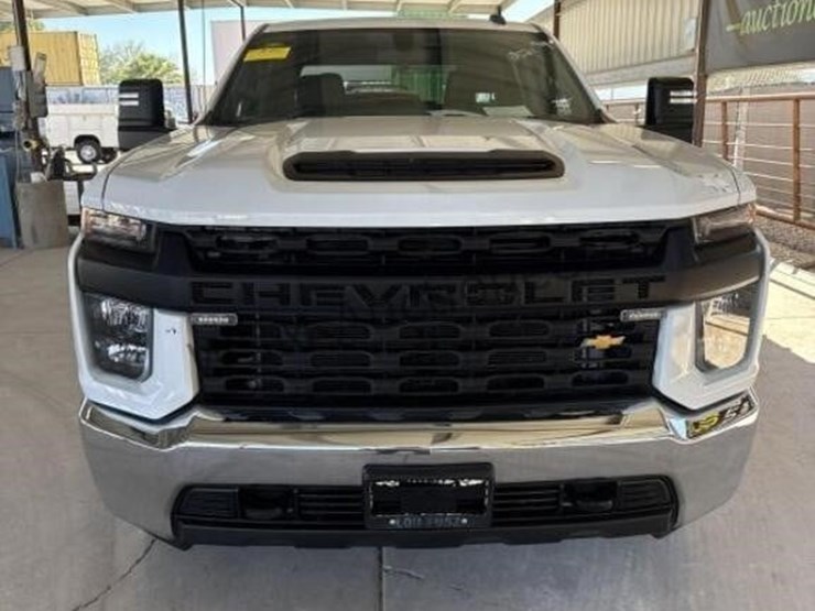 2021-chevrolet-silverado-2500hd-image-3